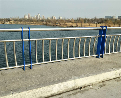 防撞隔離橋梁護欄定制批發(fā)
